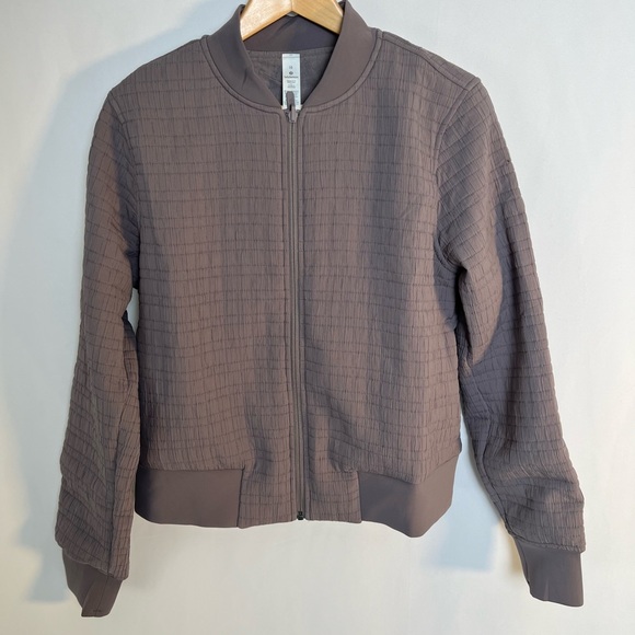 NEW / Lululemon Serene Travels Bomber - Picture 2 of 5